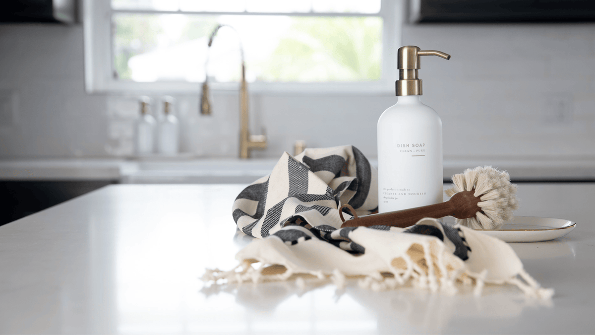 7 Sustainable Kitchen Cleaning Tips for a Greener Home – The Polished Jar